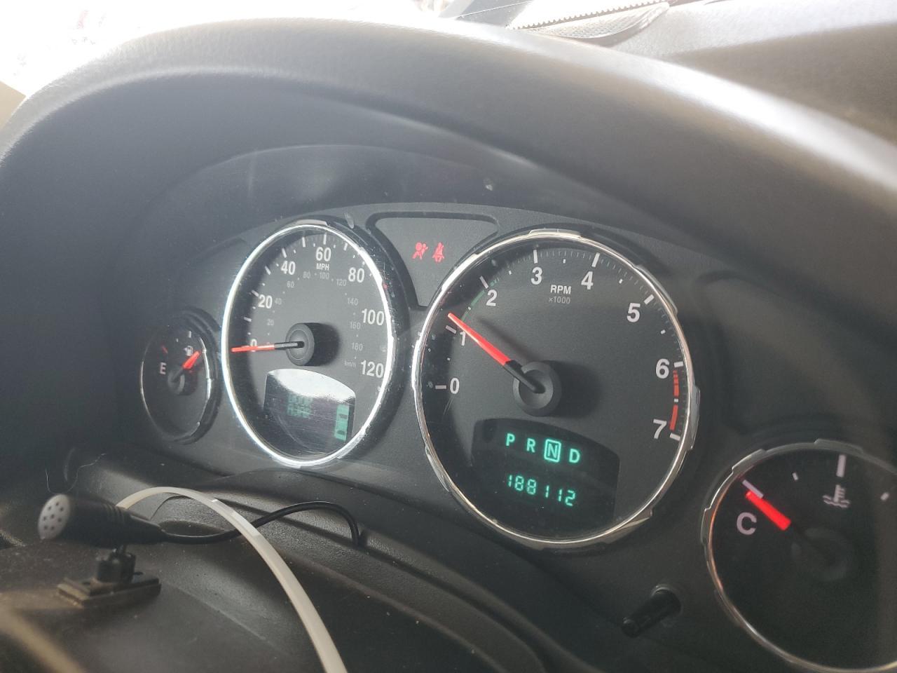 2012 JEEP Liberty
