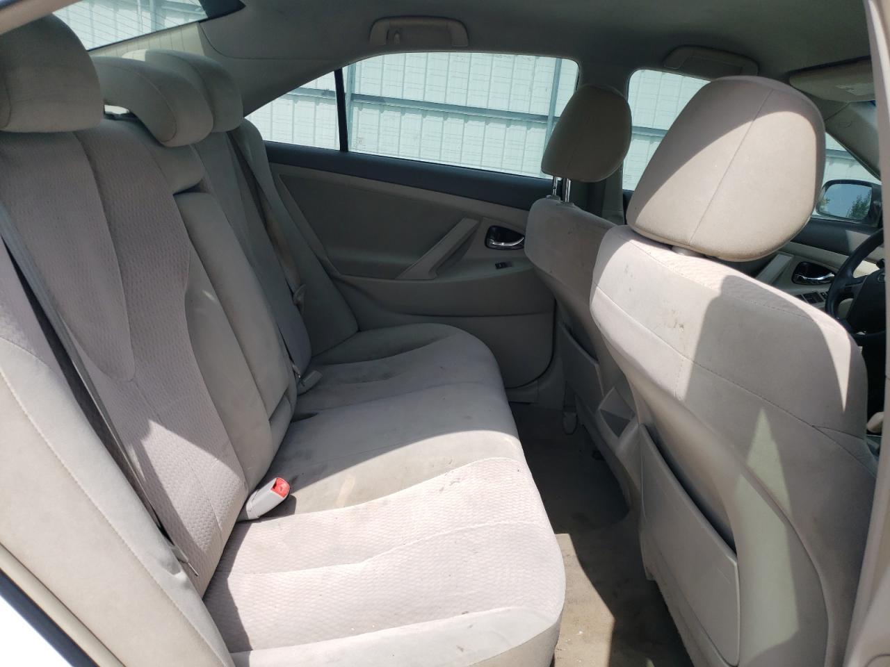 2011 TOYOTA CAMRY