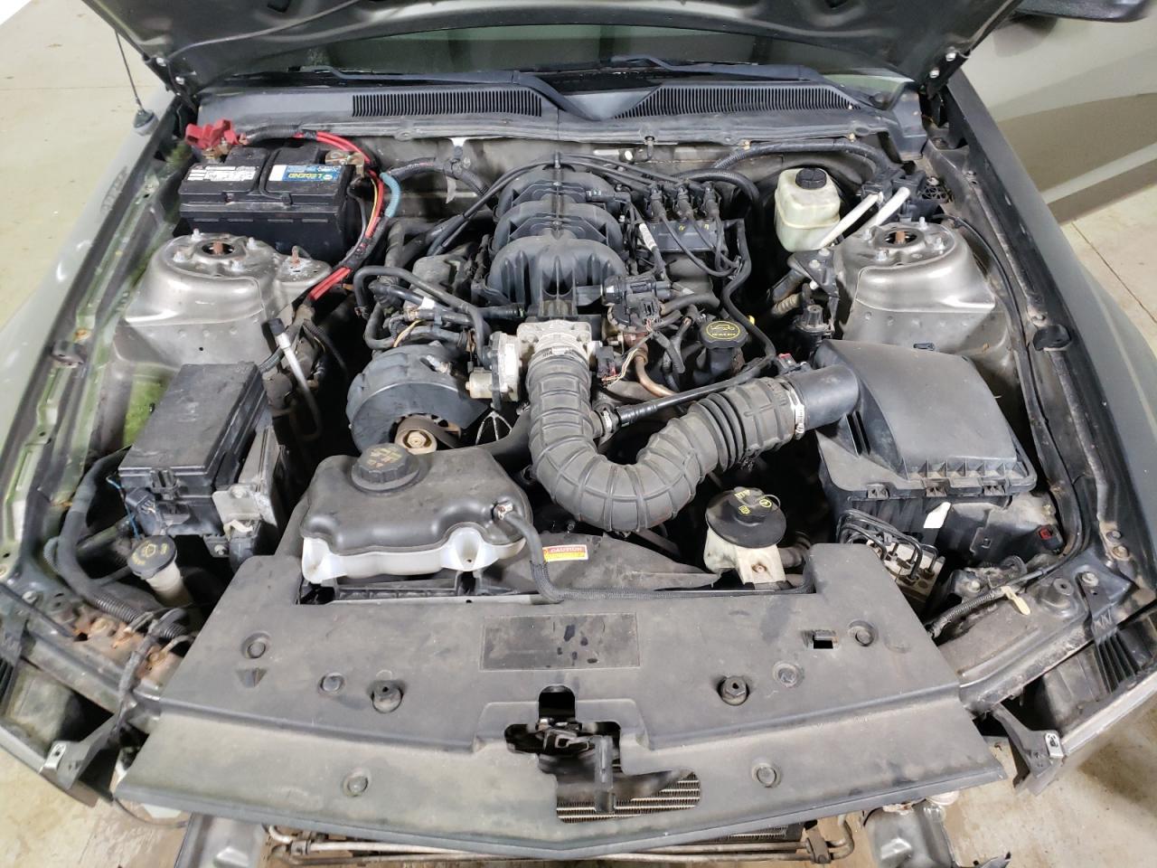 2005 FORD MUSTANG