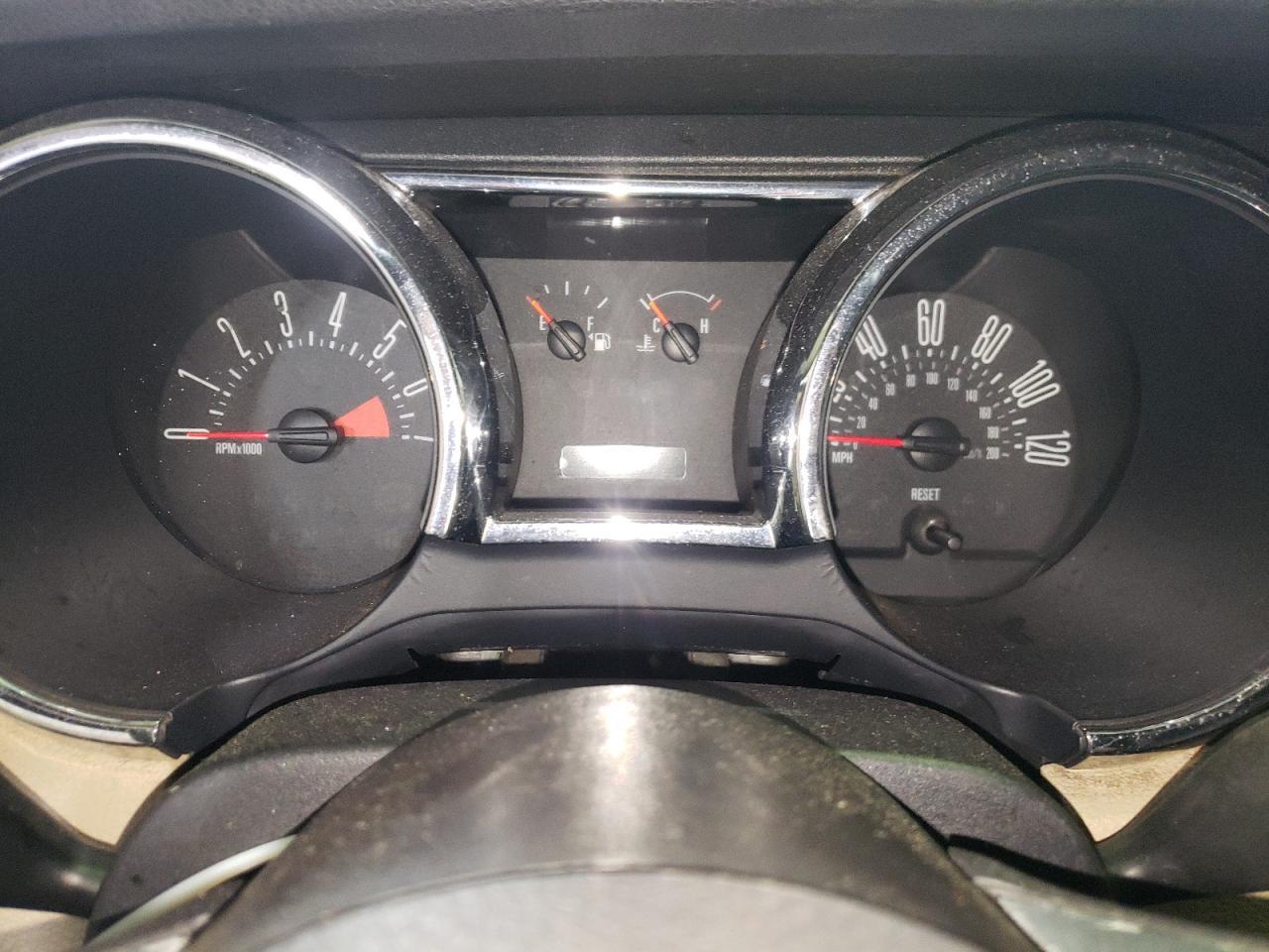 2005 FORD MUSTANG