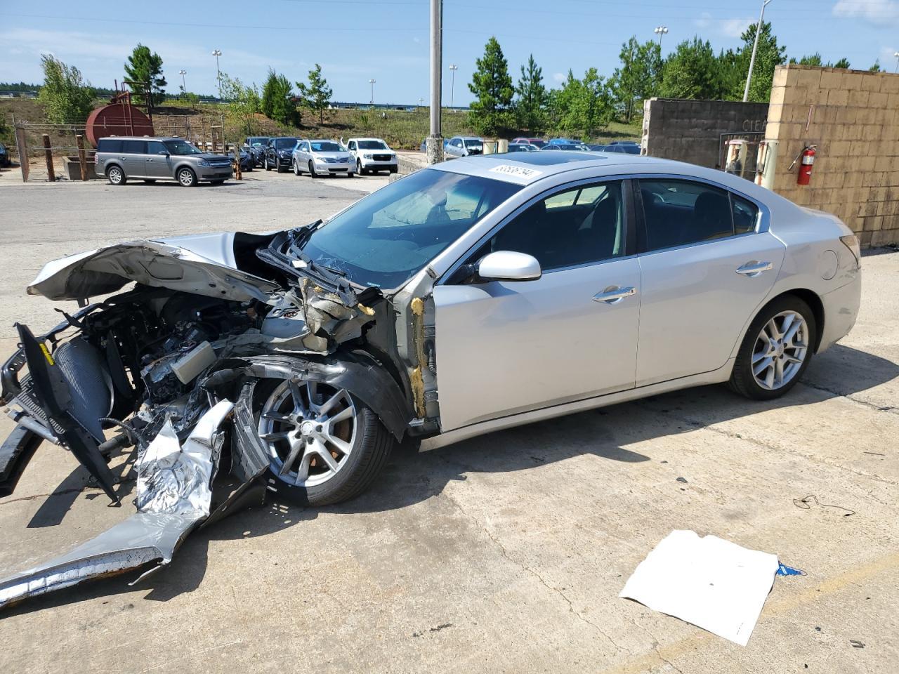 2012 NISSAN Maxima