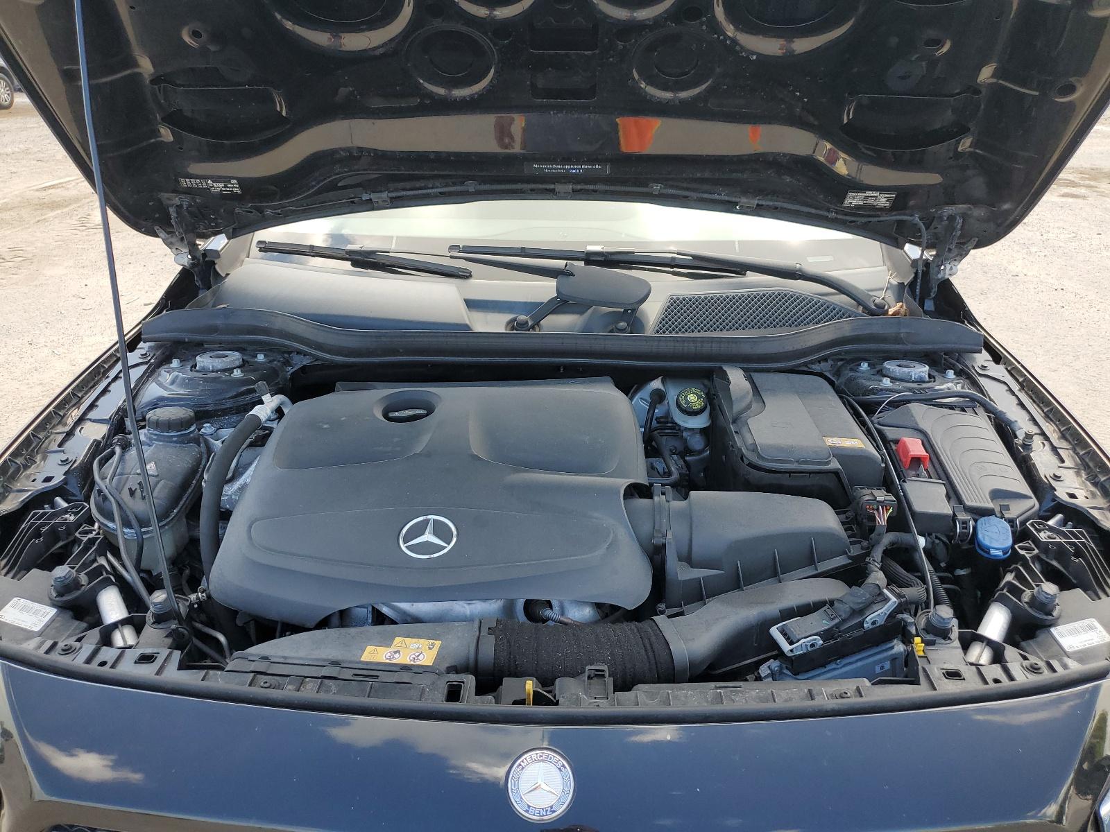 2016 MERCEDES-BENZ GLA-Class