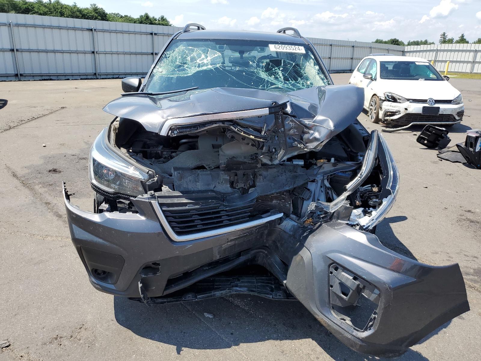 2021 SUBARU FORESTER