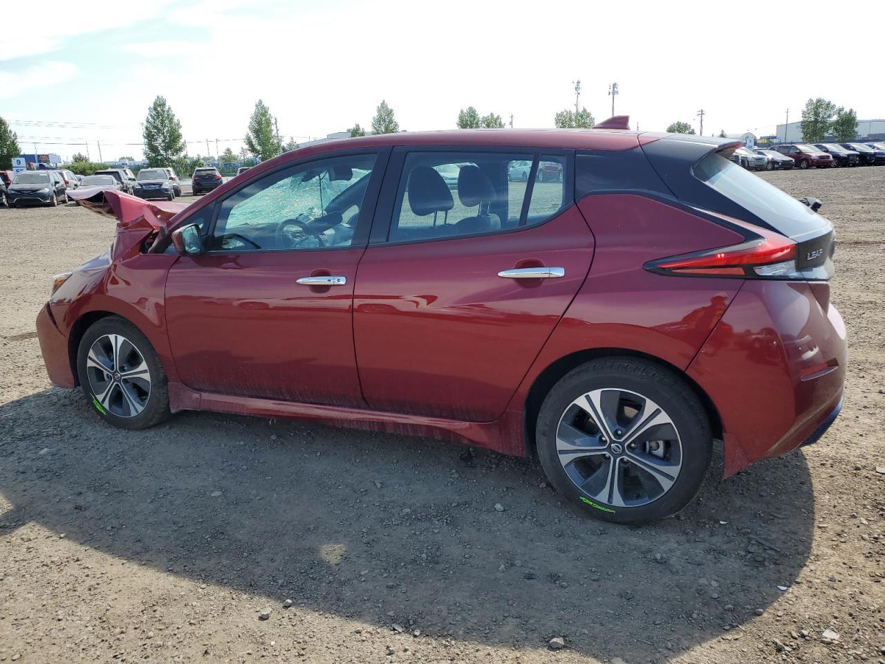 2022 NISSAN LEAF