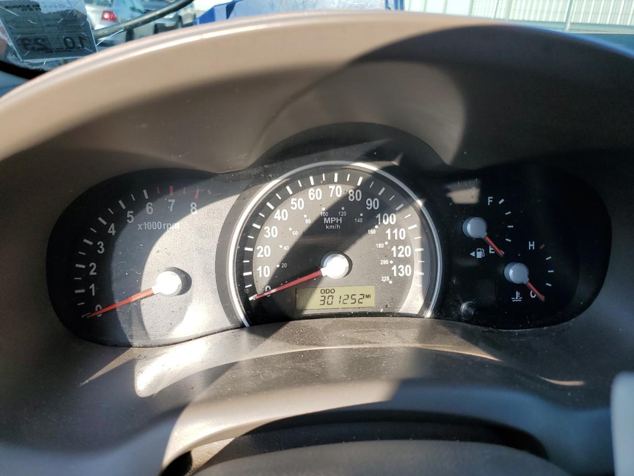 2006 KIA SEDONA