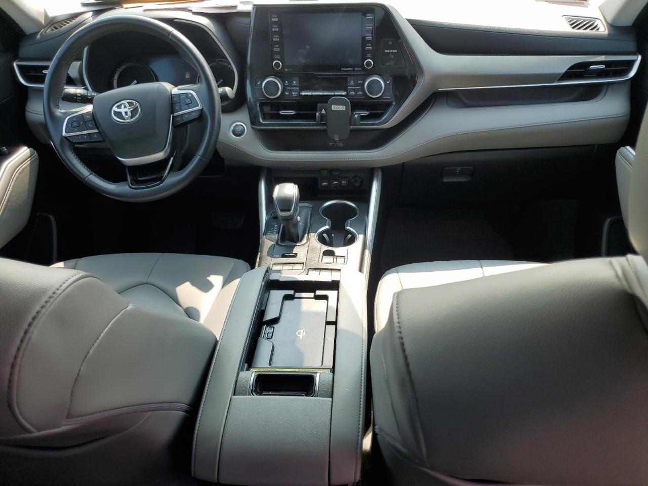 2021 TOYOTA HIGHLANDER
