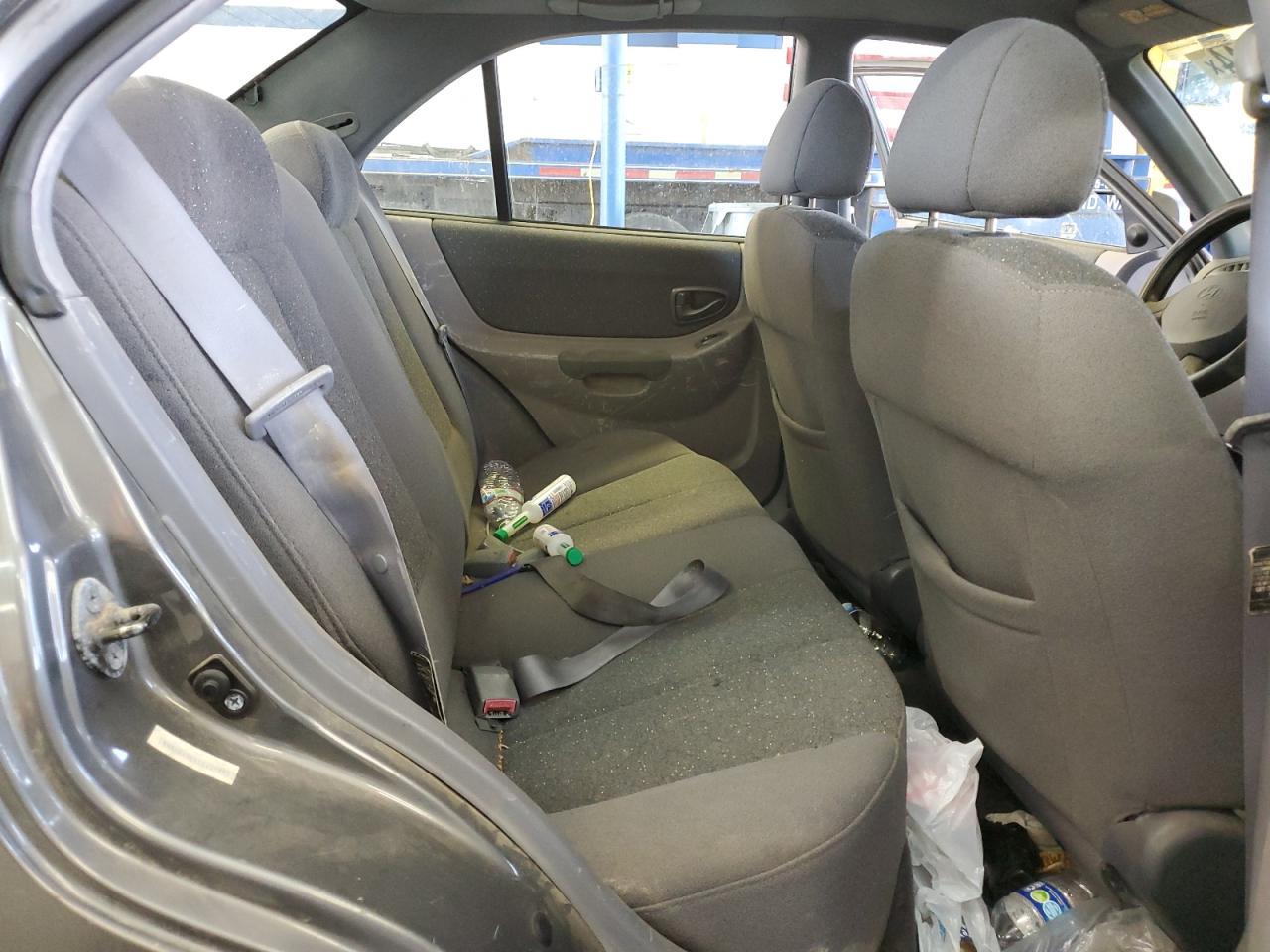 2001 HYUNDAI ACCENT