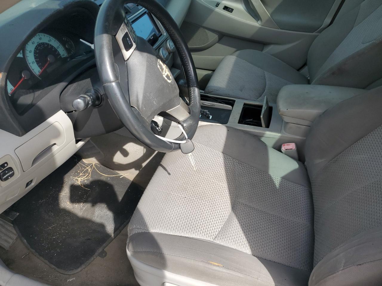 2010 TOYOTA CAMRY