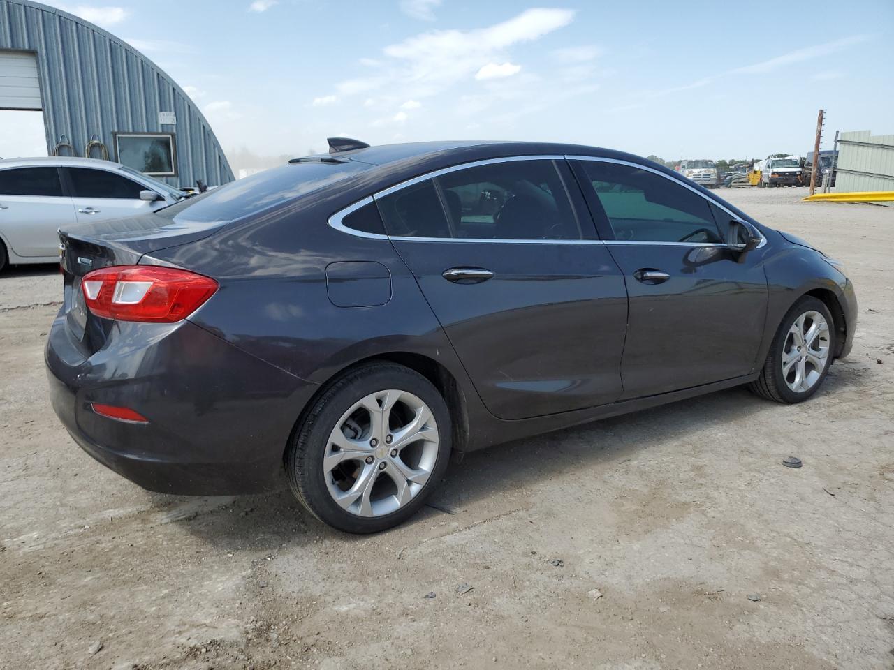 2017 CHEVROLET CRUZE