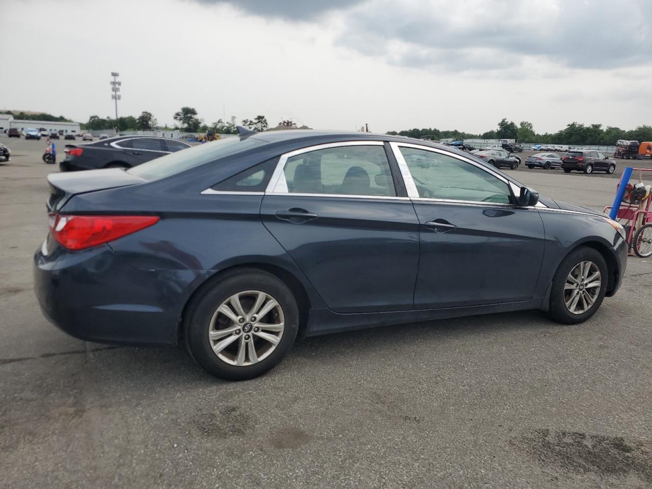2011 HYUNDAI SONATA