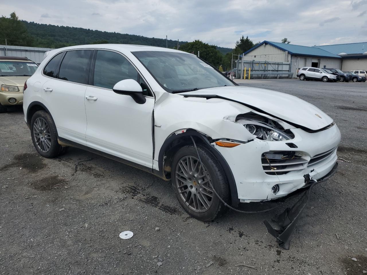 2014 PORSCHE CAYENNE
