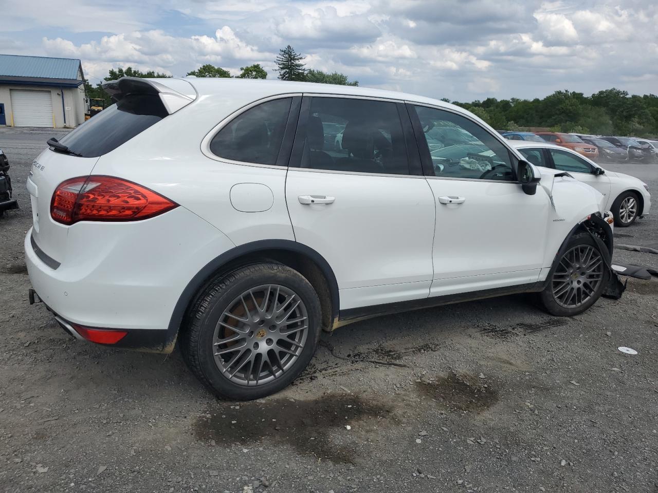2014 PORSCHE CAYENNE
