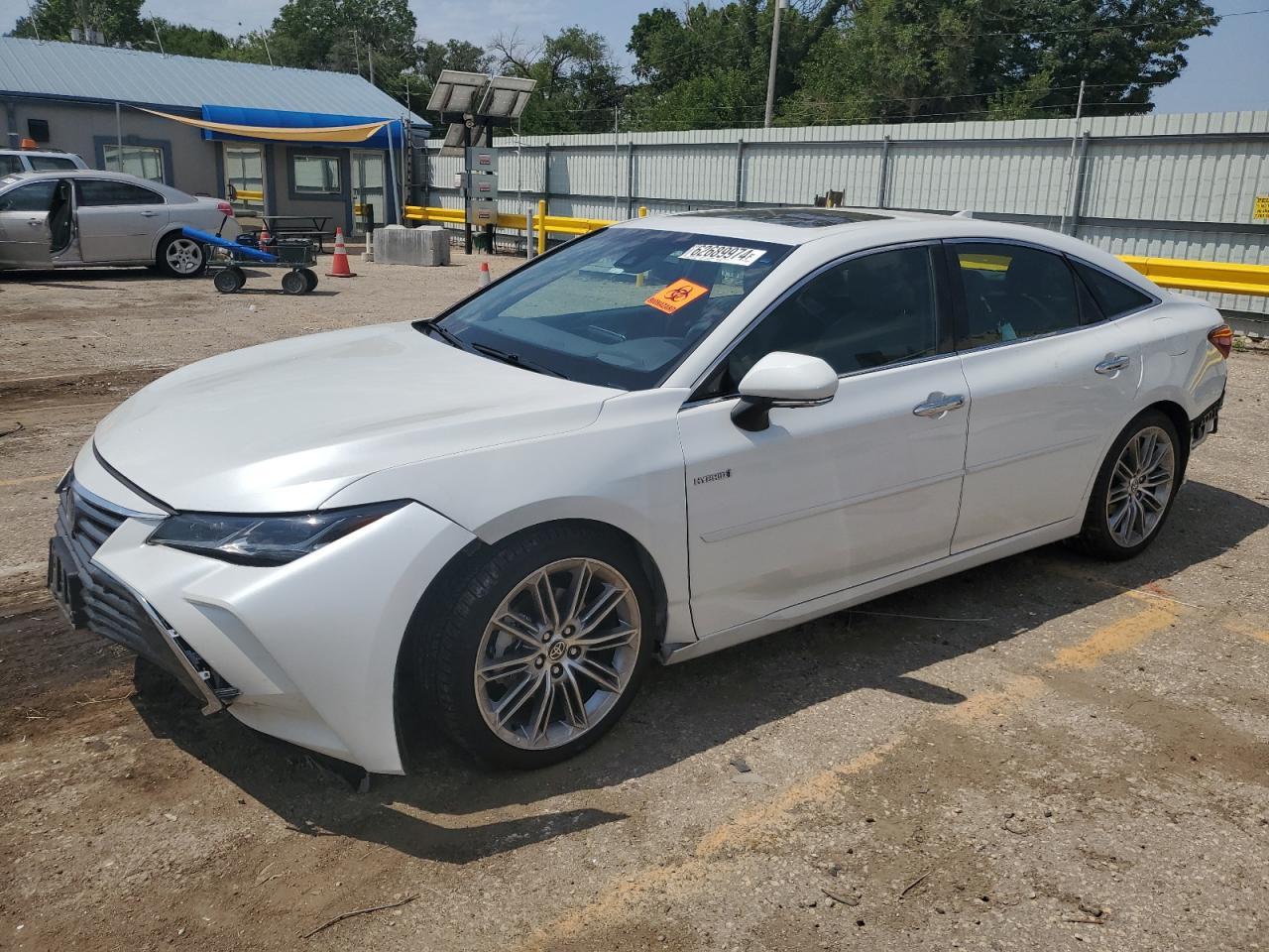 2021 TOYOTA Avalon