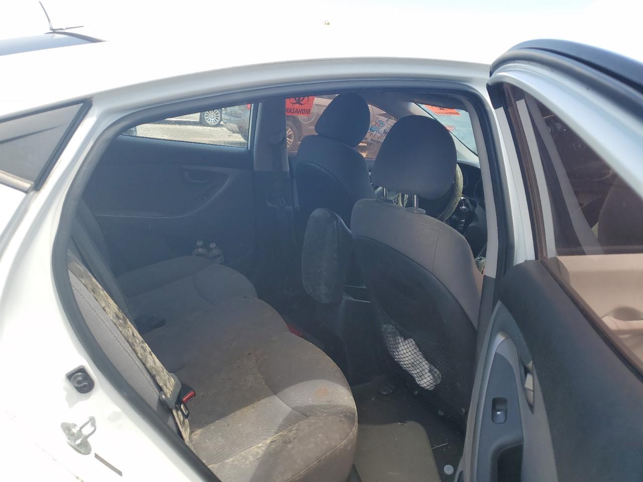 2016 HYUNDAI ELANTRA