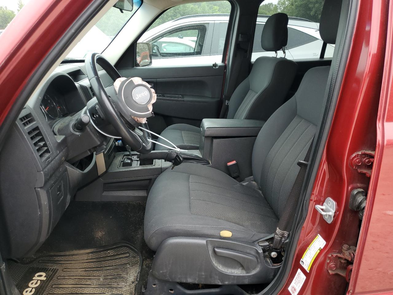 2012 JEEP Liberty