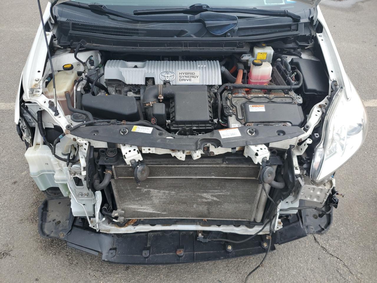 2013 TOYOTA PRIUS