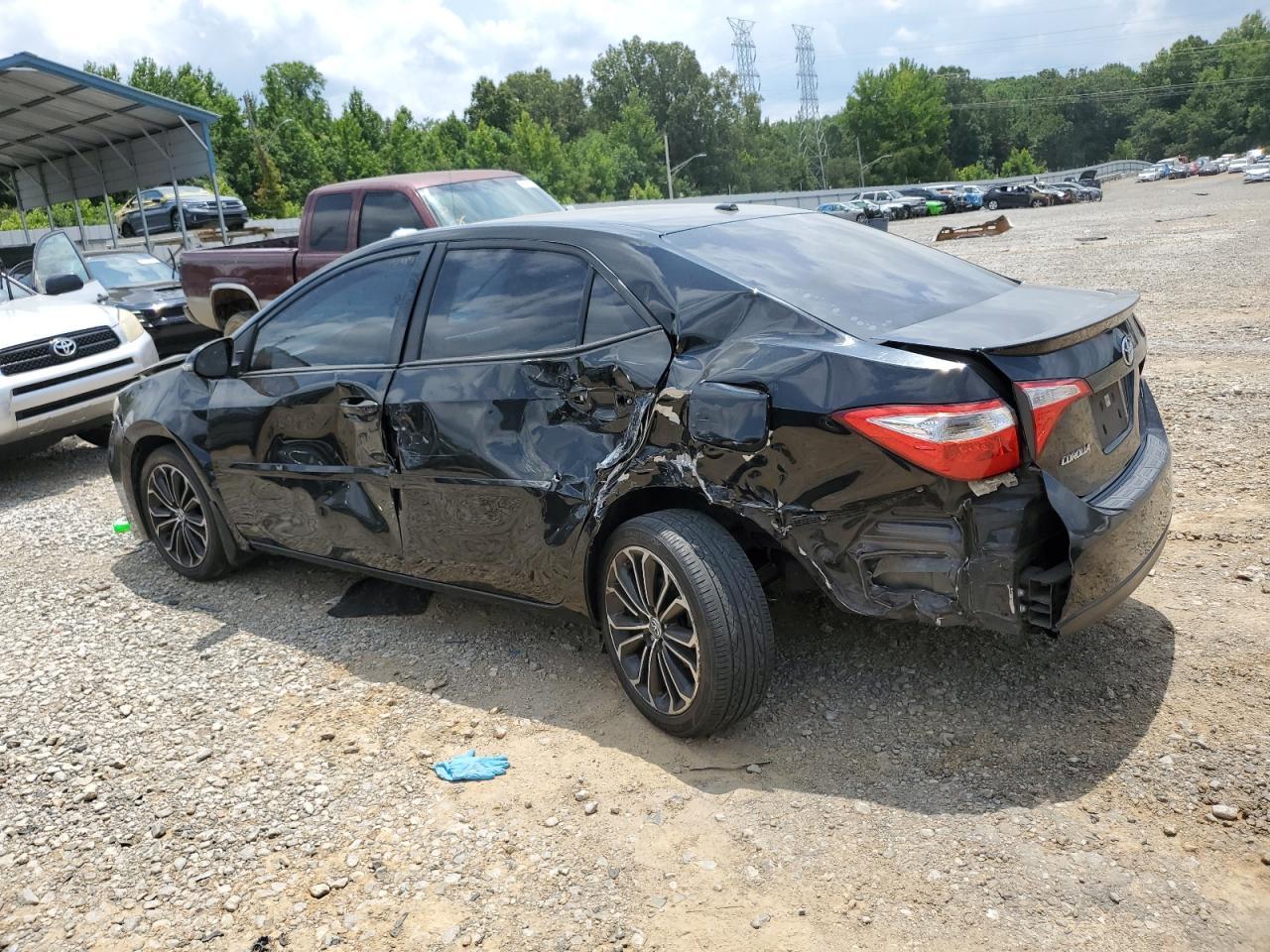 2015 TOYOTA COROLLA