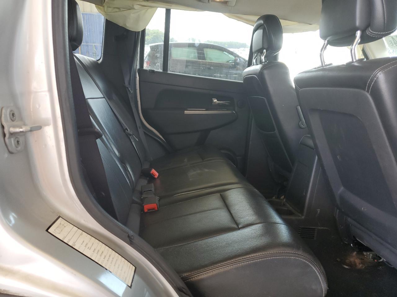 2012 JEEP Liberty