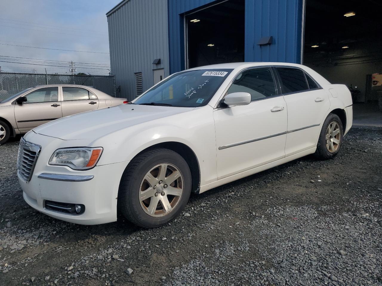 2013 CHRYSLER 300