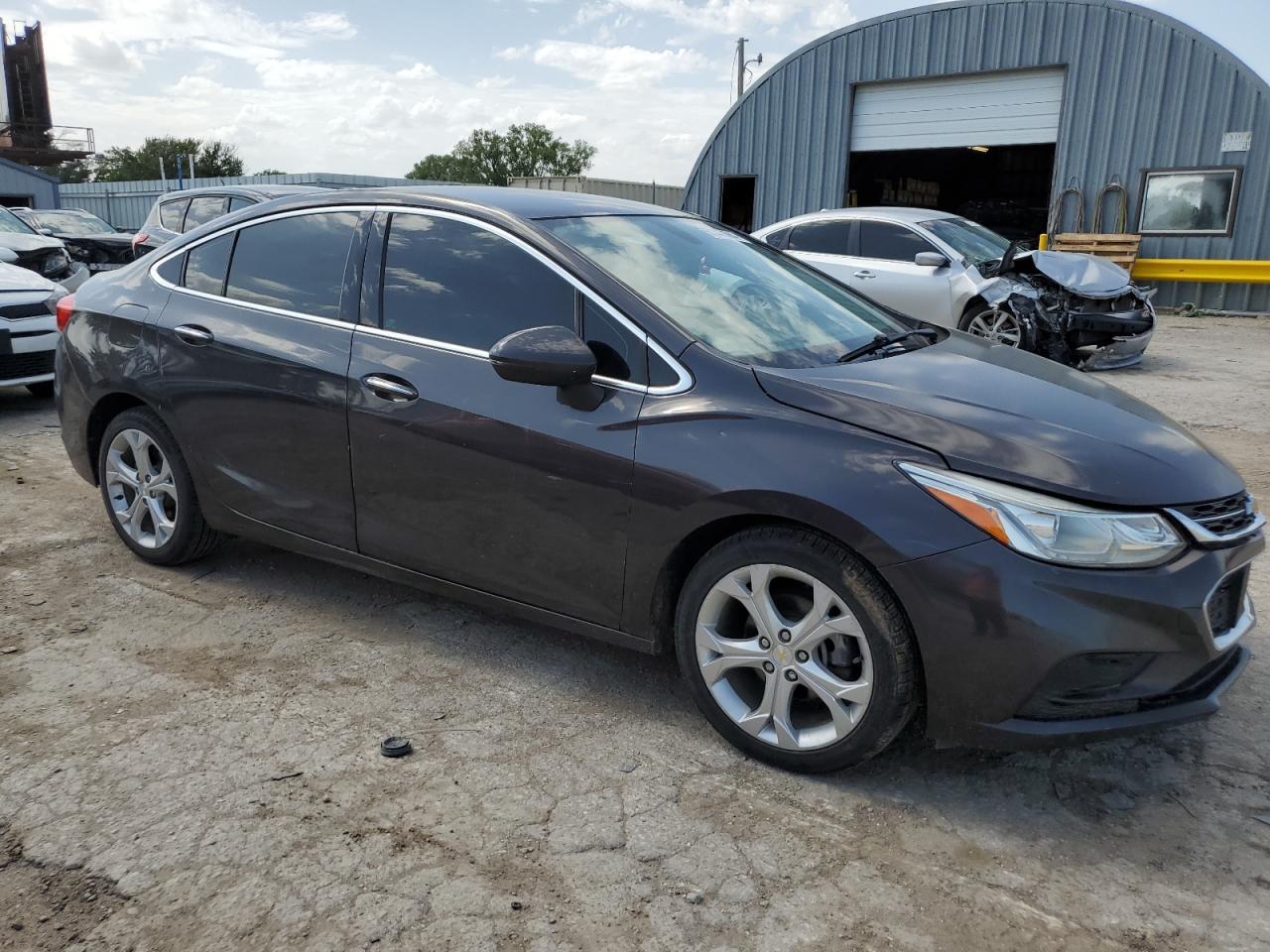 2017 CHEVROLET CRUZE