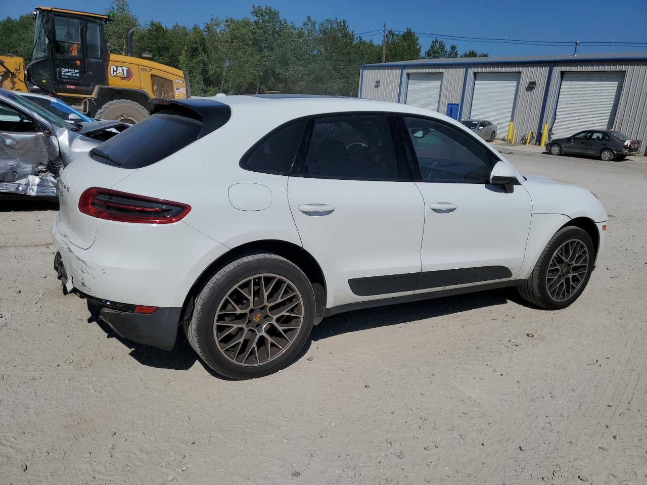 2017 PORSCHE Macan