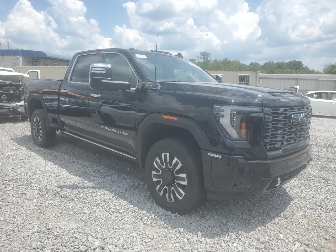 2025 GMC Sierra