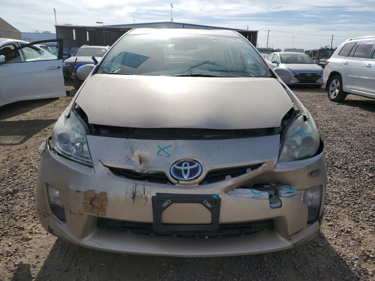 2011 TOYOTA PRIUS