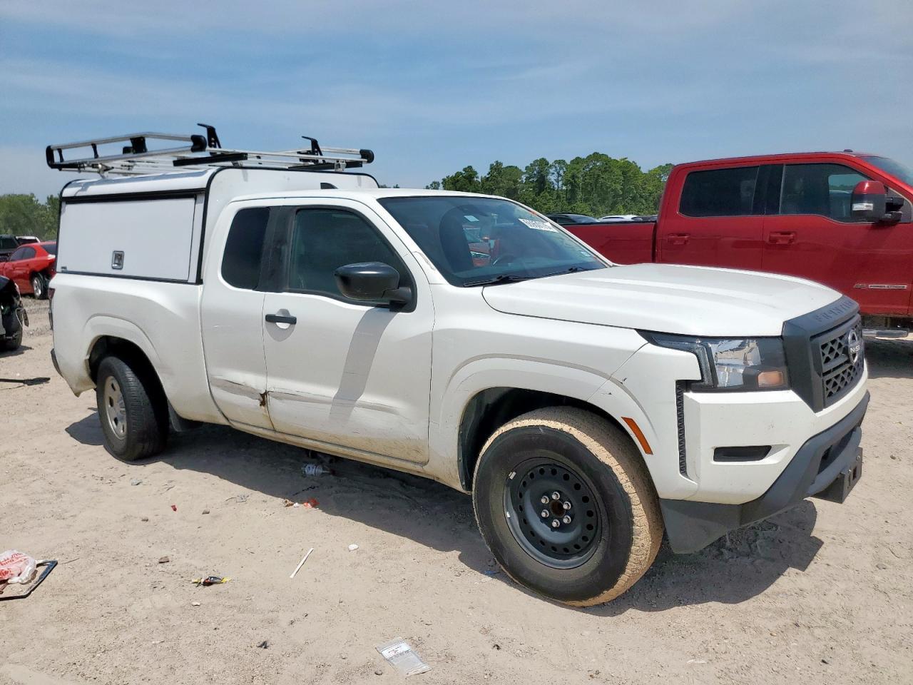 2022 NISSAN Frontier