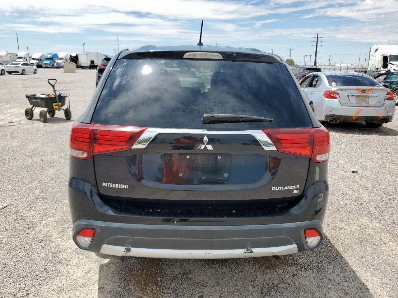 2016 MITSUBISHI outlander