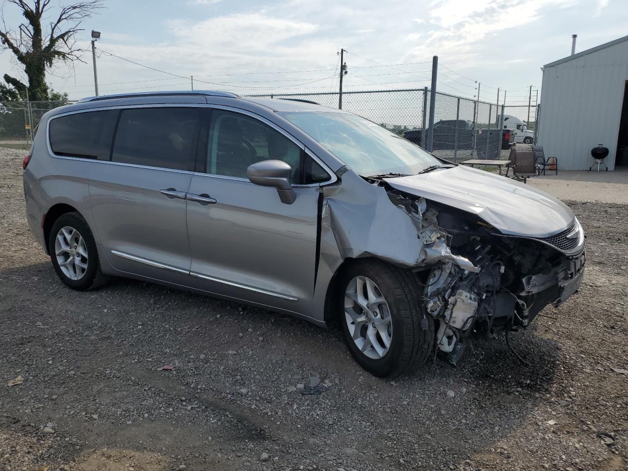 2017 CHRYSLER Pacifica