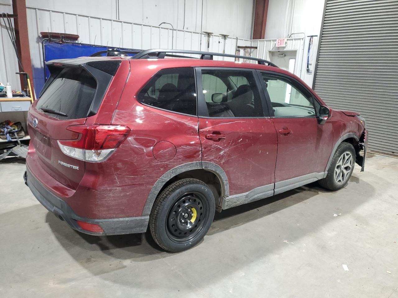 2024 SUBARU FORESTER