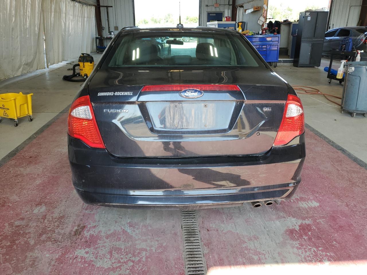 2011 FORD FUSION