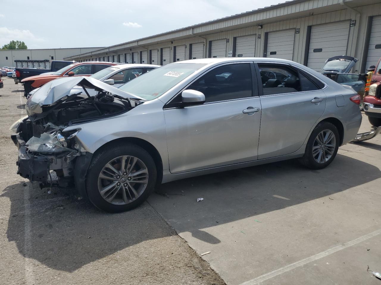 2016 TOYOTA CAMRY
