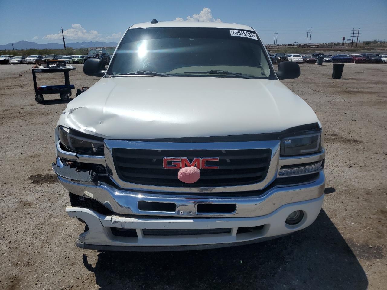 2005 GMC Sierra
