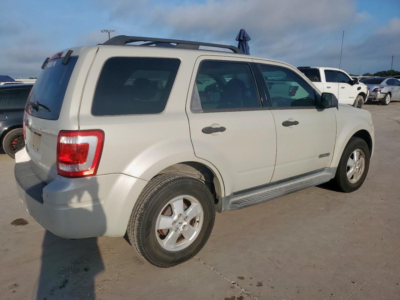 2008 FORD ESCAPE
