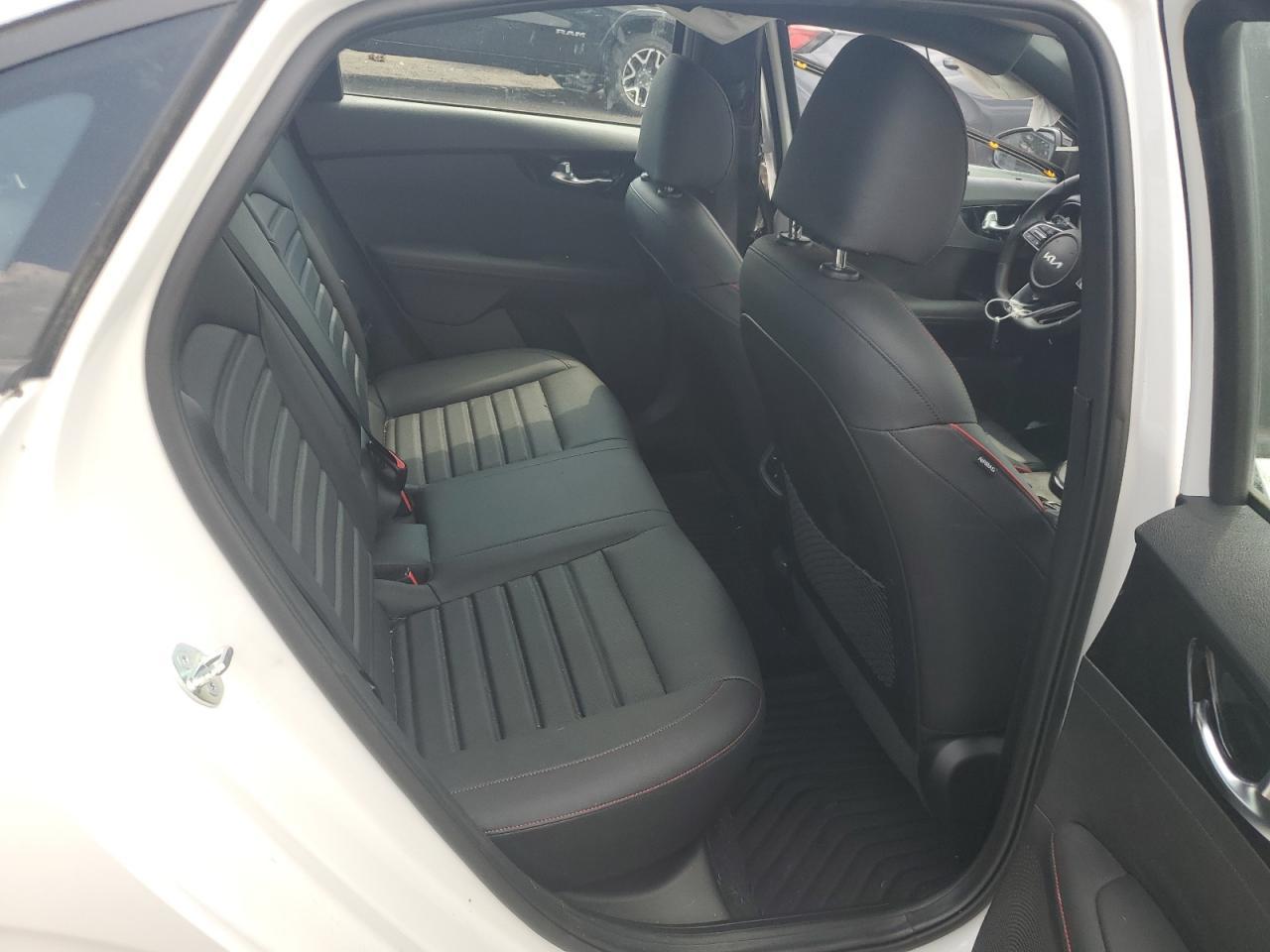 2023 KIA FORTE