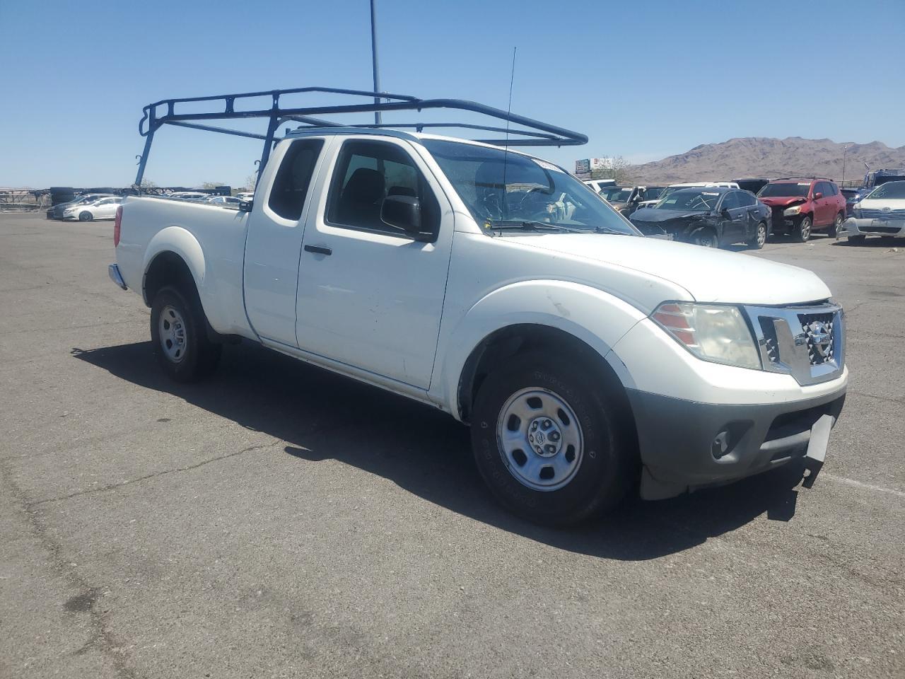 2015 NISSAN Frontier