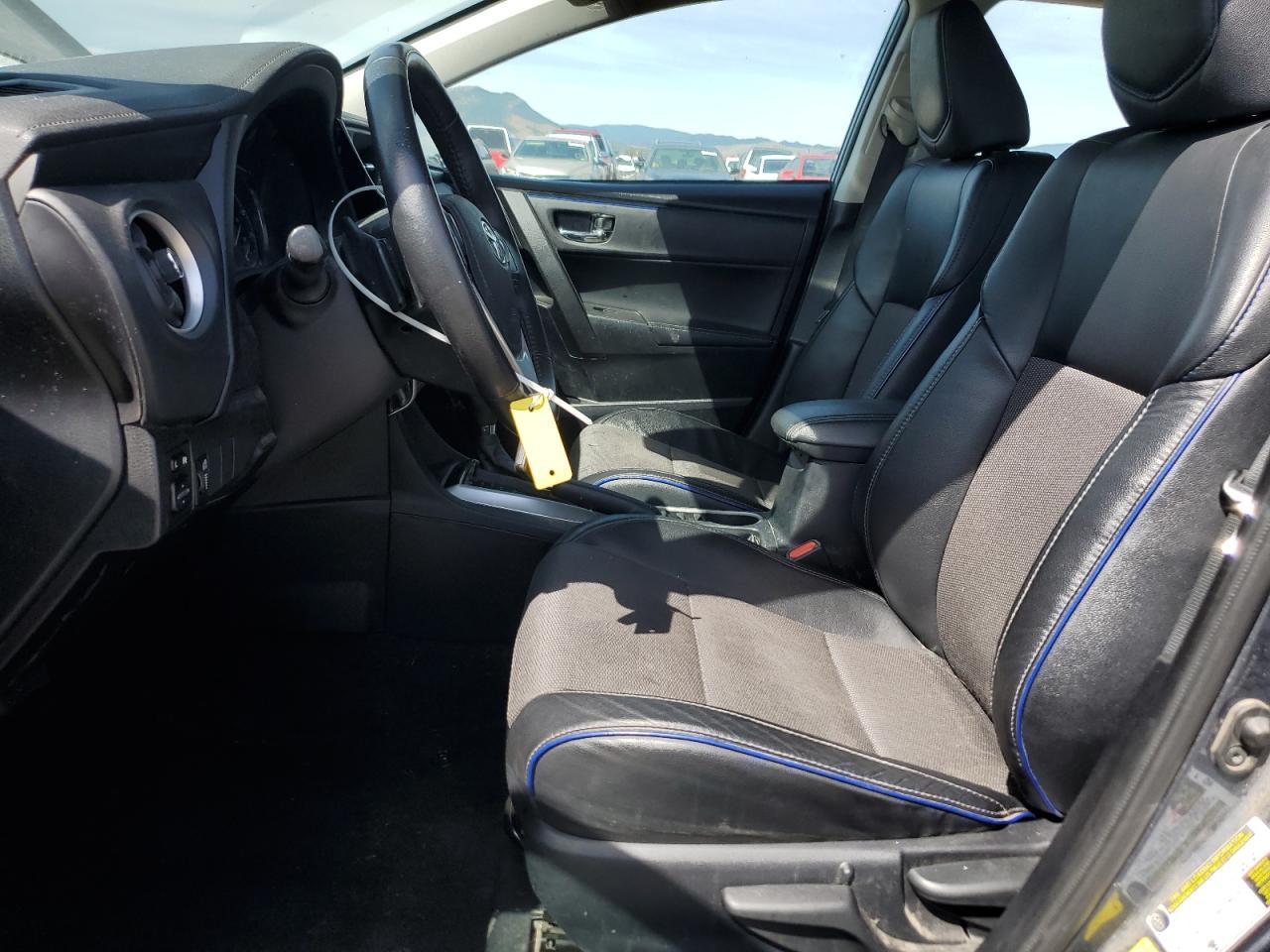 2017 TOYOTA COROLLA