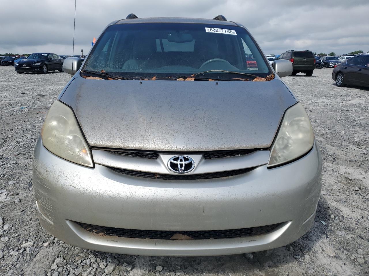 2009 TOYOTA SIENNA