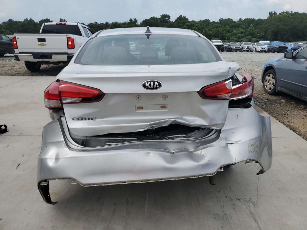 2017 KIA FORTE