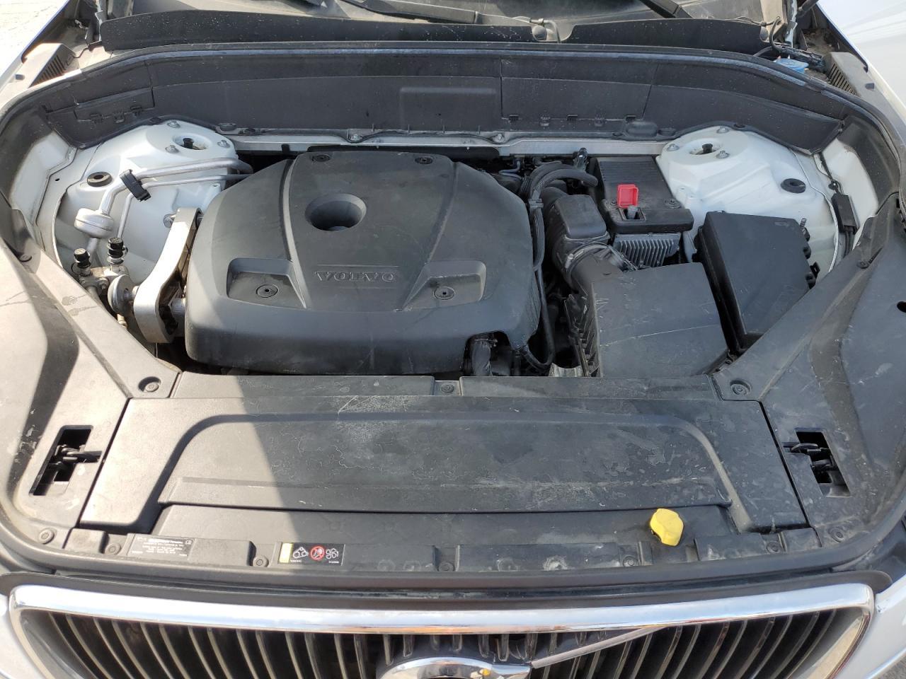 2016 VOLVO XC90