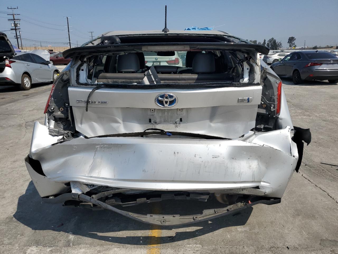 2011 TOYOTA PRIUS