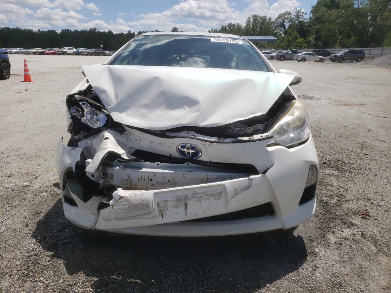 2014 TOYOTA Prius c