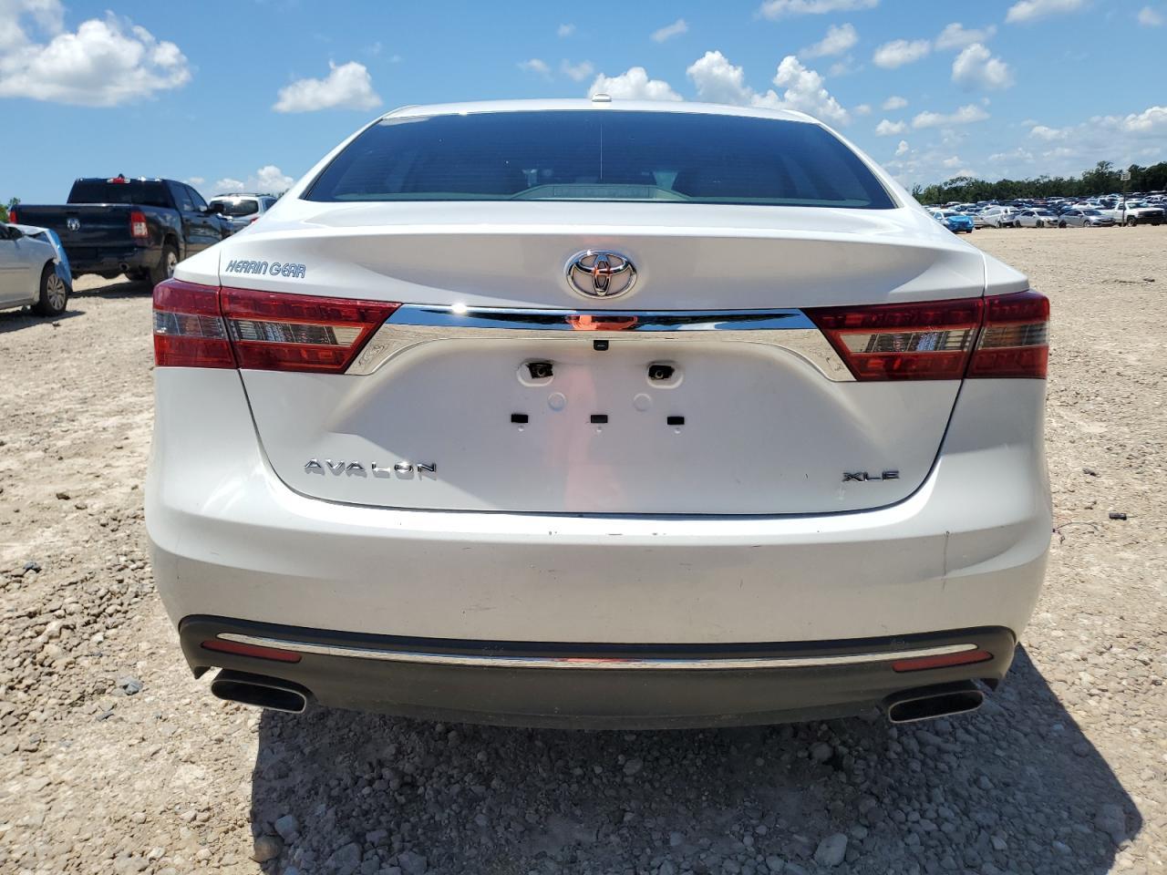 2017 TOYOTA Avalon