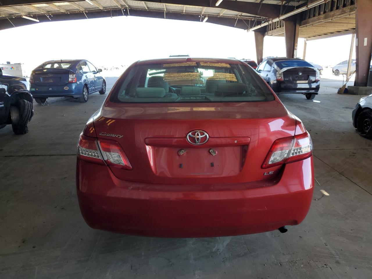 2011 TOYOTA CAMRY