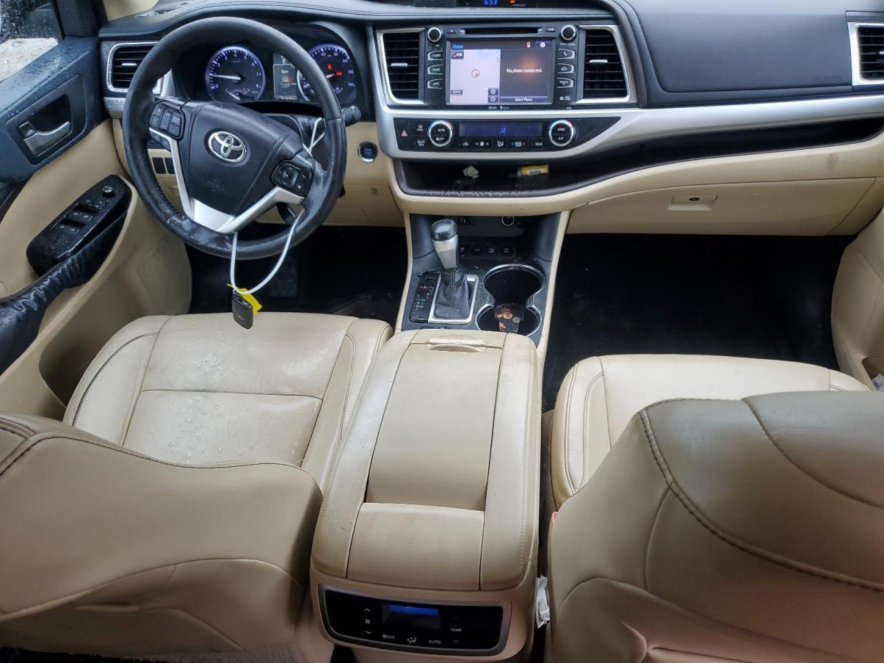 2014 TOYOTA HIGHLANDER