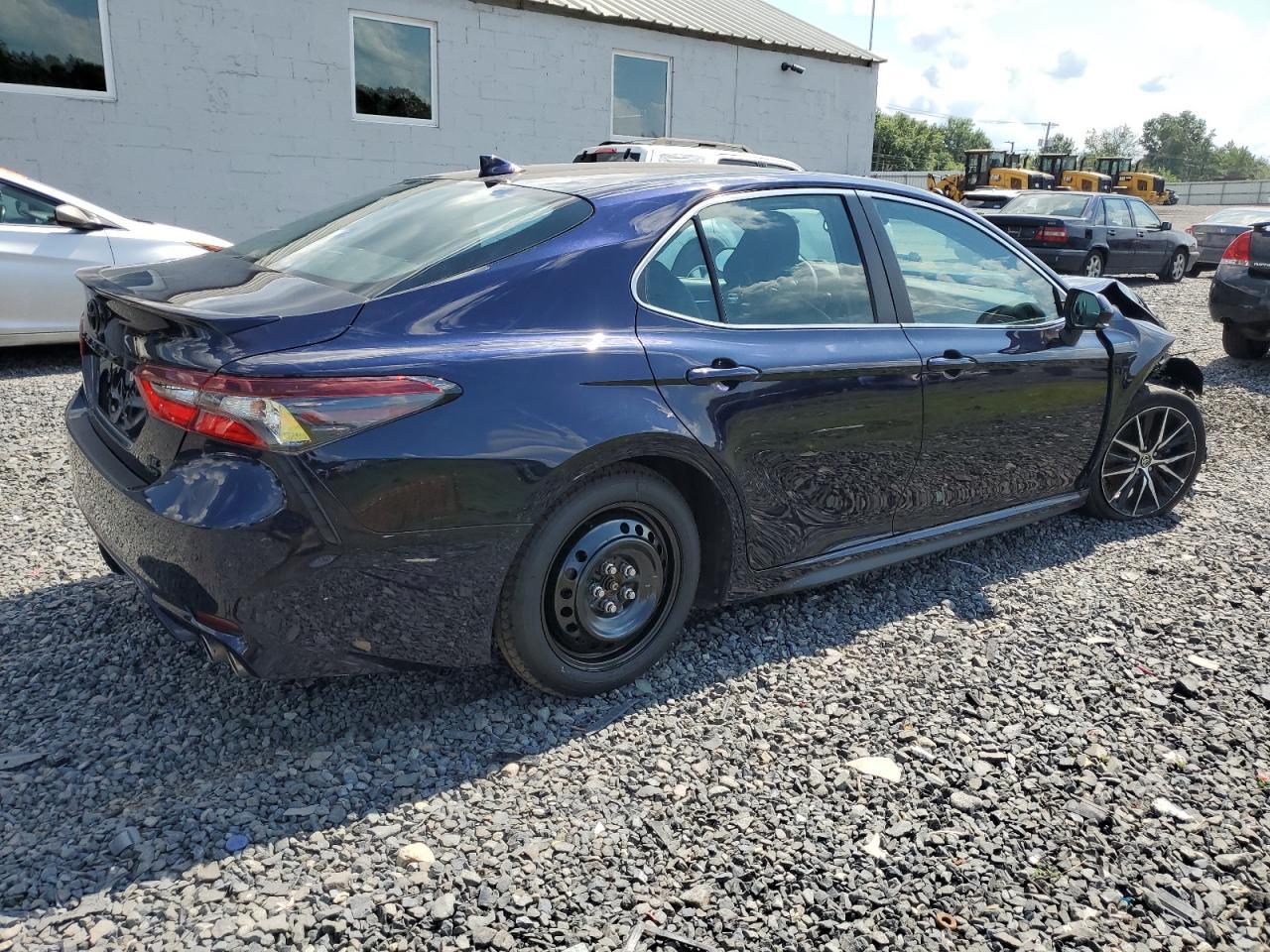 2022 TOYOTA CAMRY