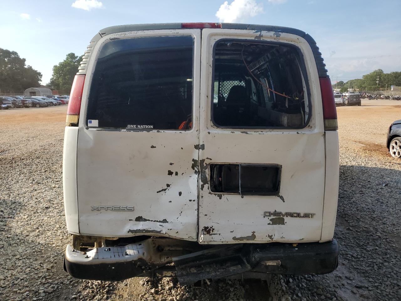 2000 CHEVROLET EXPRESS 2500