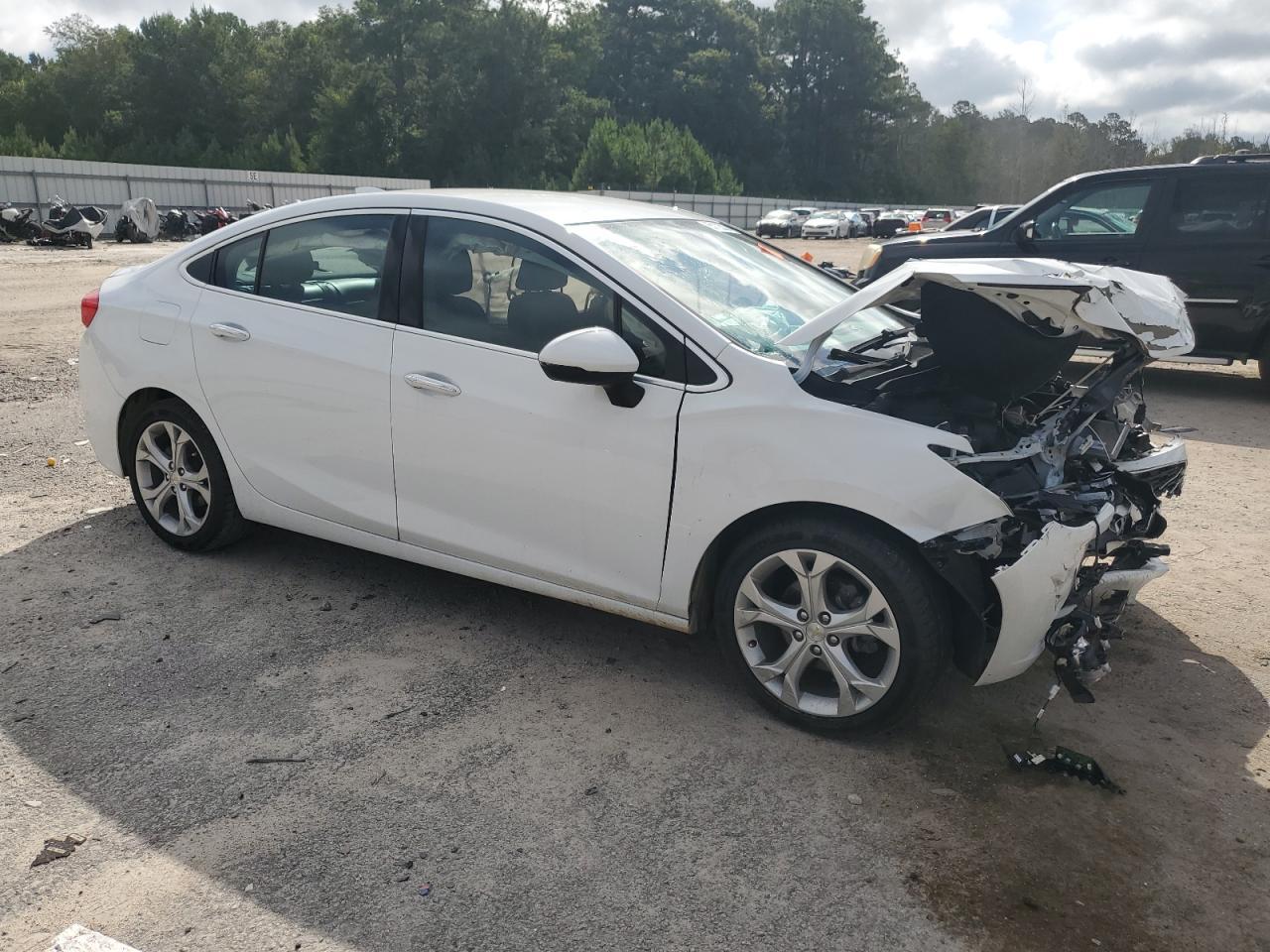 2017 CHEVROLET CRUZE