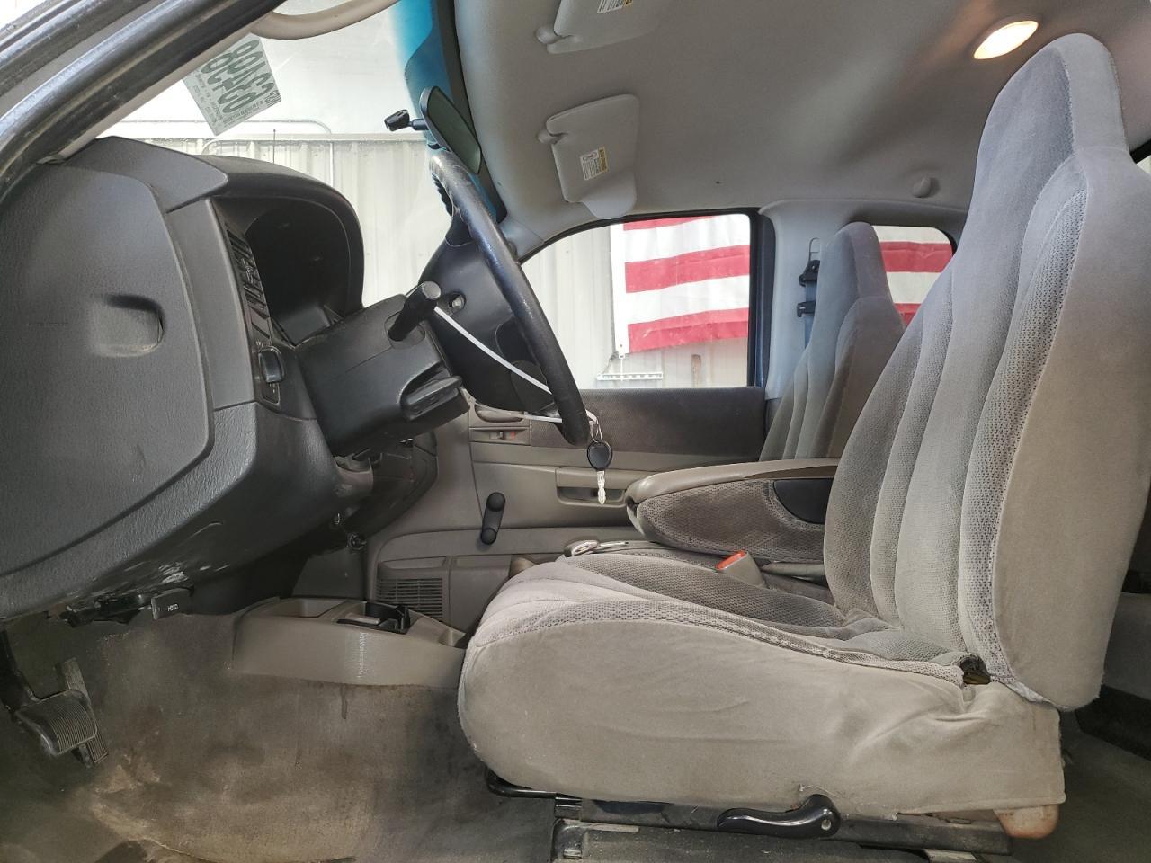 2003 DODGE Dakota